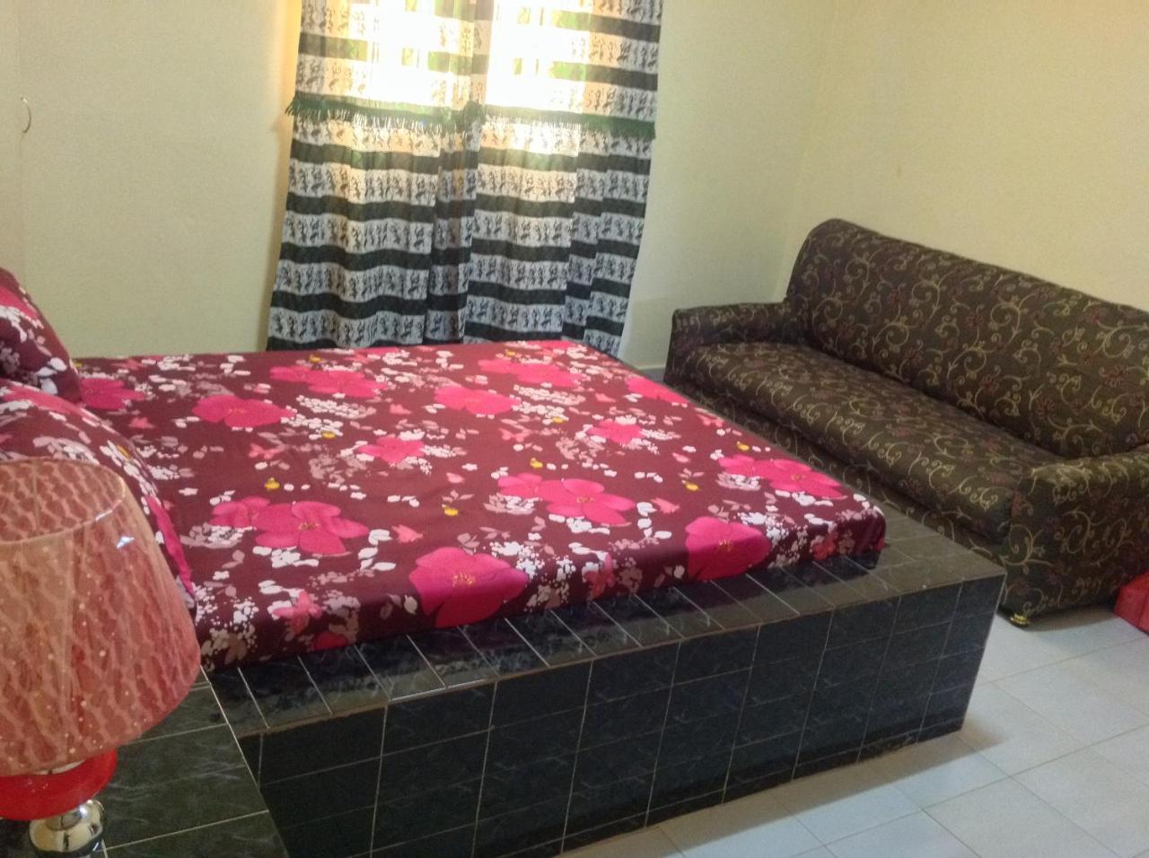 Chez Mimi Appartement Toubab Dialaw Buitenkant foto