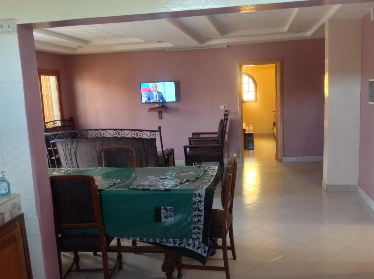 Chez Mimi Appartement Toubab Dialaw Buitenkant foto