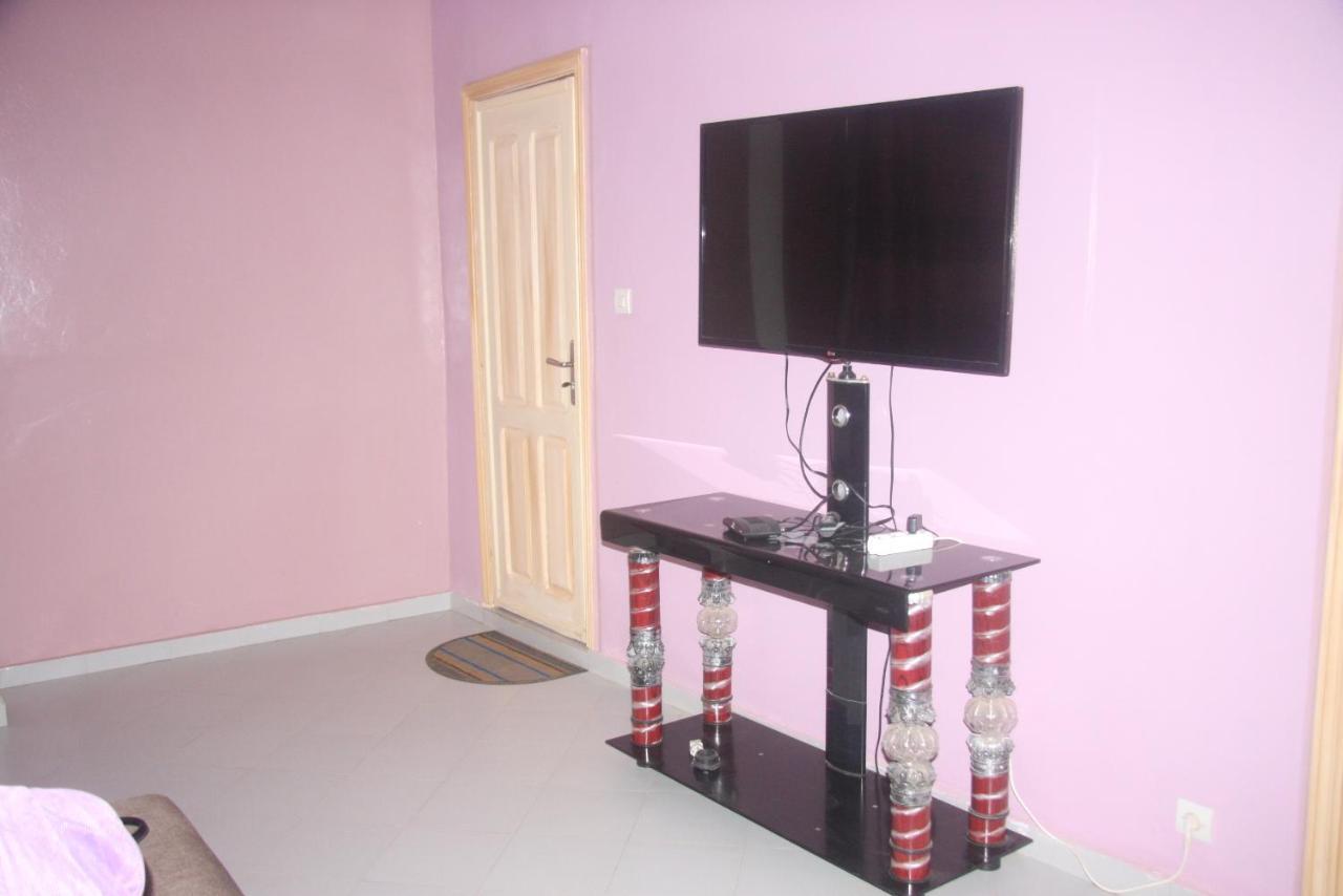 Chez Mimi Appartement Toubab Dialaw Buitenkant foto