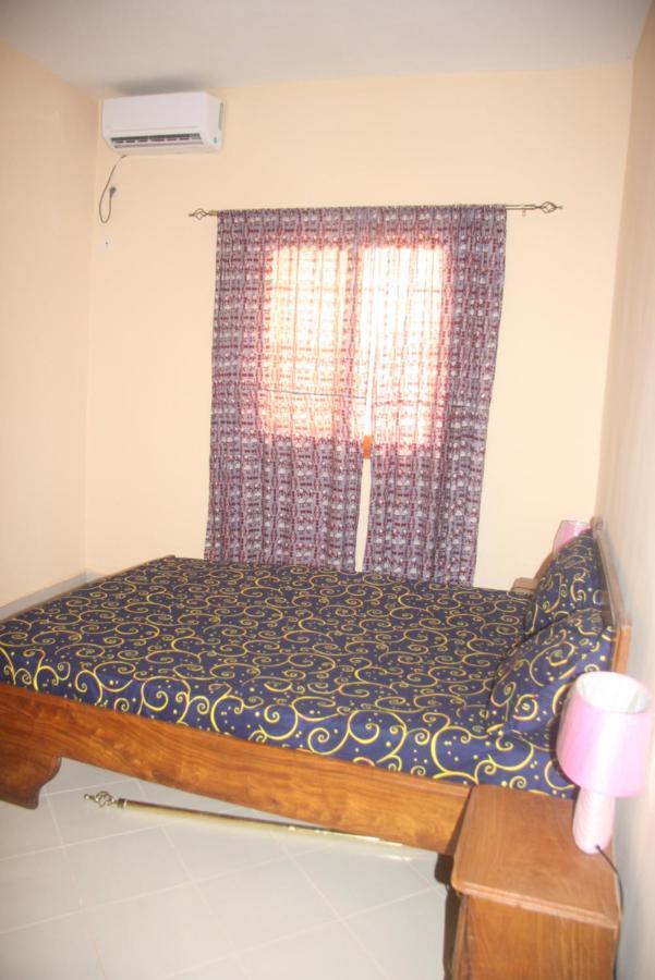 Chez Mimi Appartement Toubab Dialaw Buitenkant foto